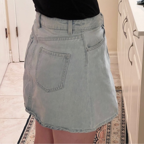 Pale Blue 💙 high waisted denim skirt- Divided - Picture 4 of 13